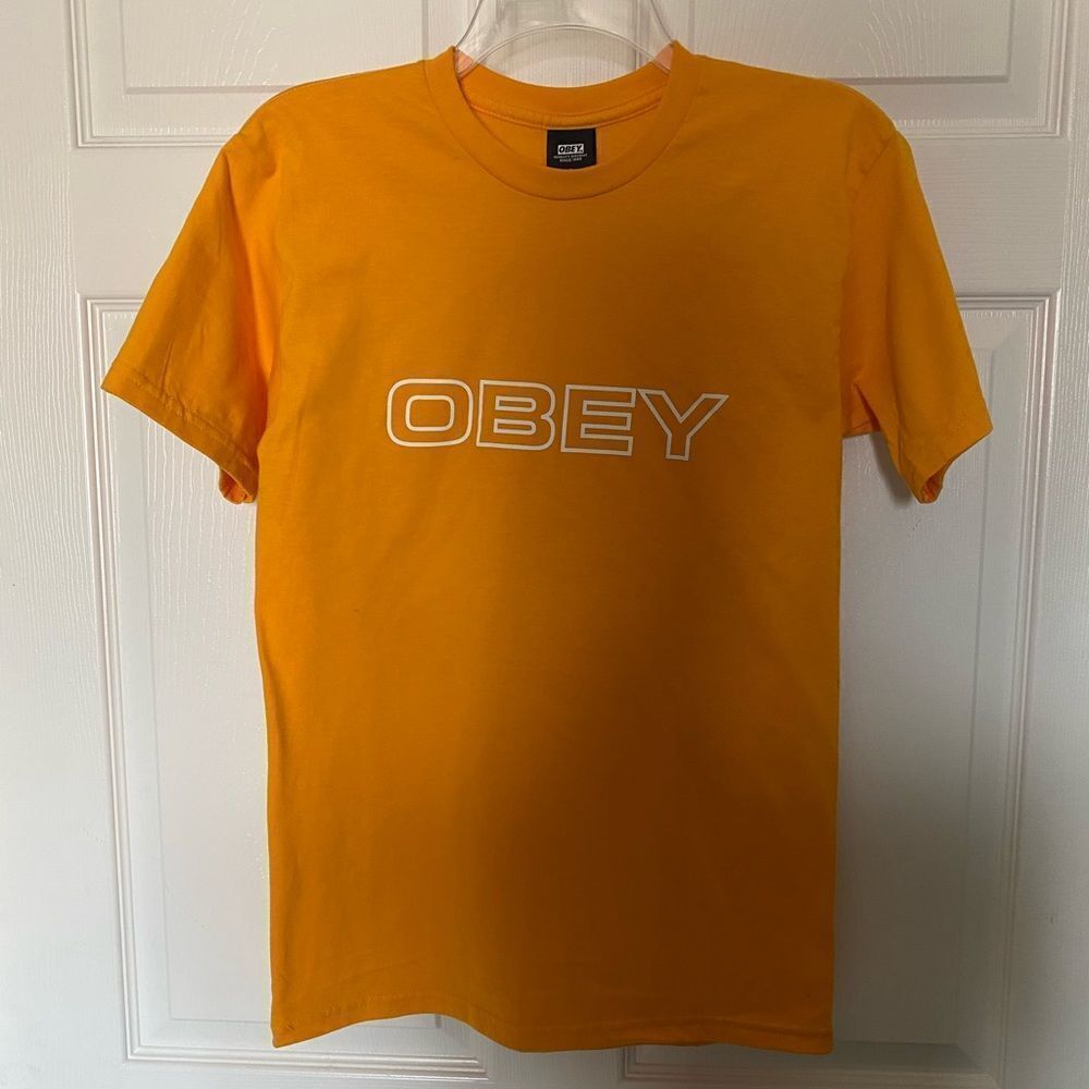 OBEY Women’s Short Sleeves T Shirt Size S